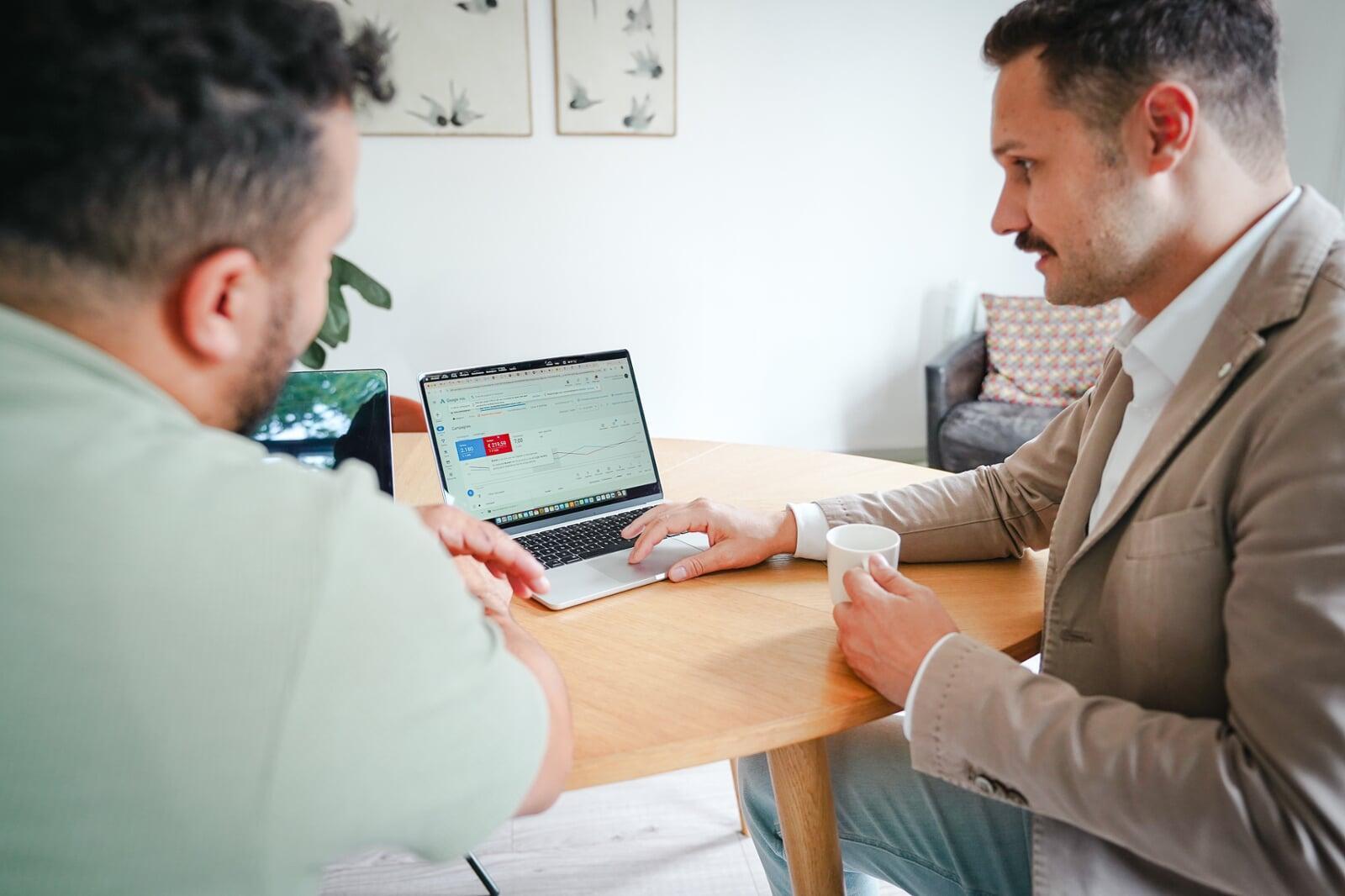 Exact Online houden: wat je ernaast zet voor planning, service en (dealer/klant)portalen.